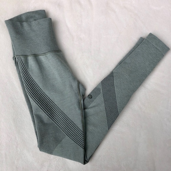 lululemon athletica Pants - lululemon aerial silk tight